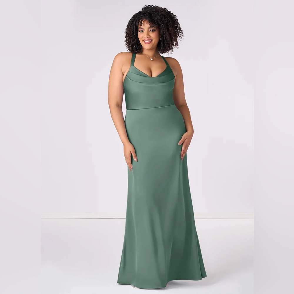 NWT Azazie Barbie Collection - Mermaid Pleated Stretch Satin Dress - Eucalyptus